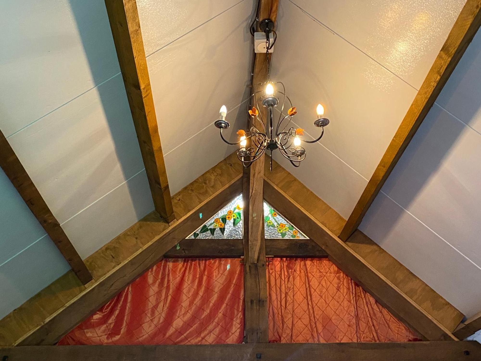 Spacious, Rustic Studio Space For 2 Persons Saint-Cyr-du-Bailleul Dış mekan fotoğraf